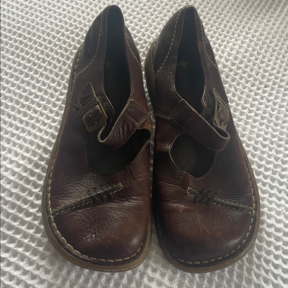 Dr. Martens VTG Brown Leather Women's Mary Jane Shoes - Picture 2 of 6